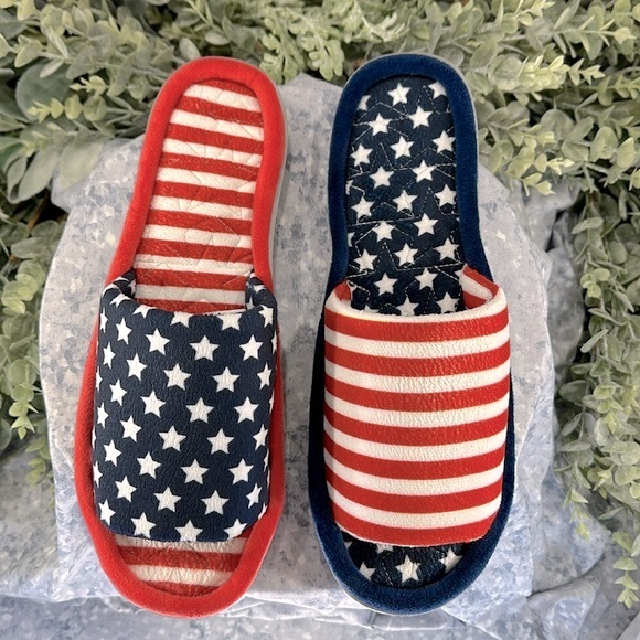 🇺🇸Stars & Stripes Patriotic Themed Open Toe One Band Comfy Slippers WMS 12/13 - Picture 3 of 10